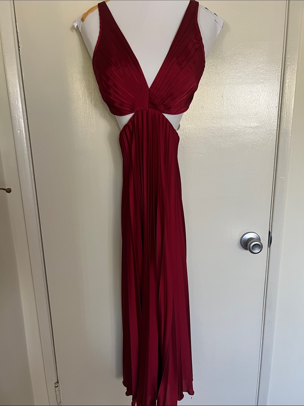 Abercrombie & Fitch Deep Red Cutout Pleated Maxi Dress